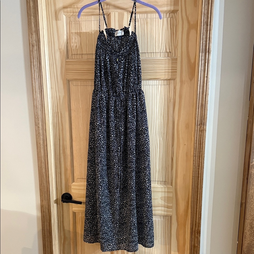 Universal Thread Monochrome Patterned Dress